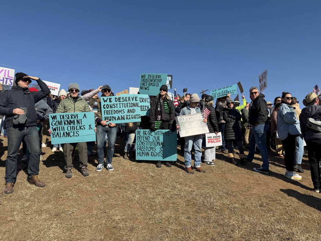 The Texas Horn tweet media