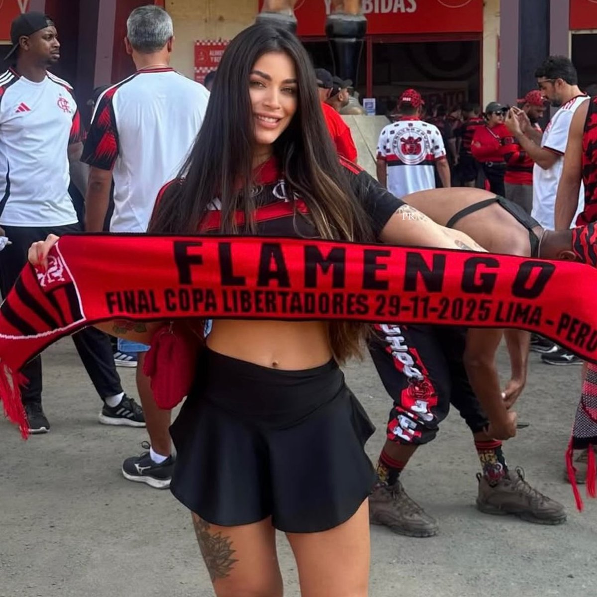 Pela Rua FC tweet media