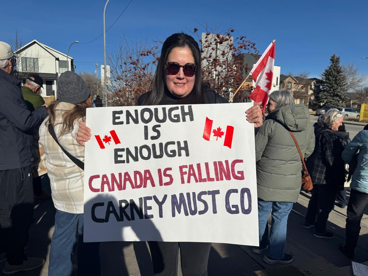 joetay1212's tweet photo. Day3 CPC2026 convention. Took time off to join the people of Calgary on a nationwide grassroots awakening movement demanding #CarneyMustGo day! #Cdnpoli #Pierre4PM #HopeIsComing https://t.co/wQpdMMZLCx