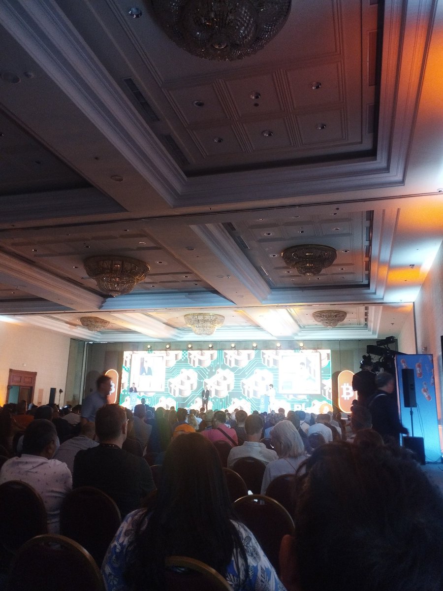 Gracielav92's tweet photo. #PlanBForum #ElSalvador https://t.co/JLlEsrAq0f