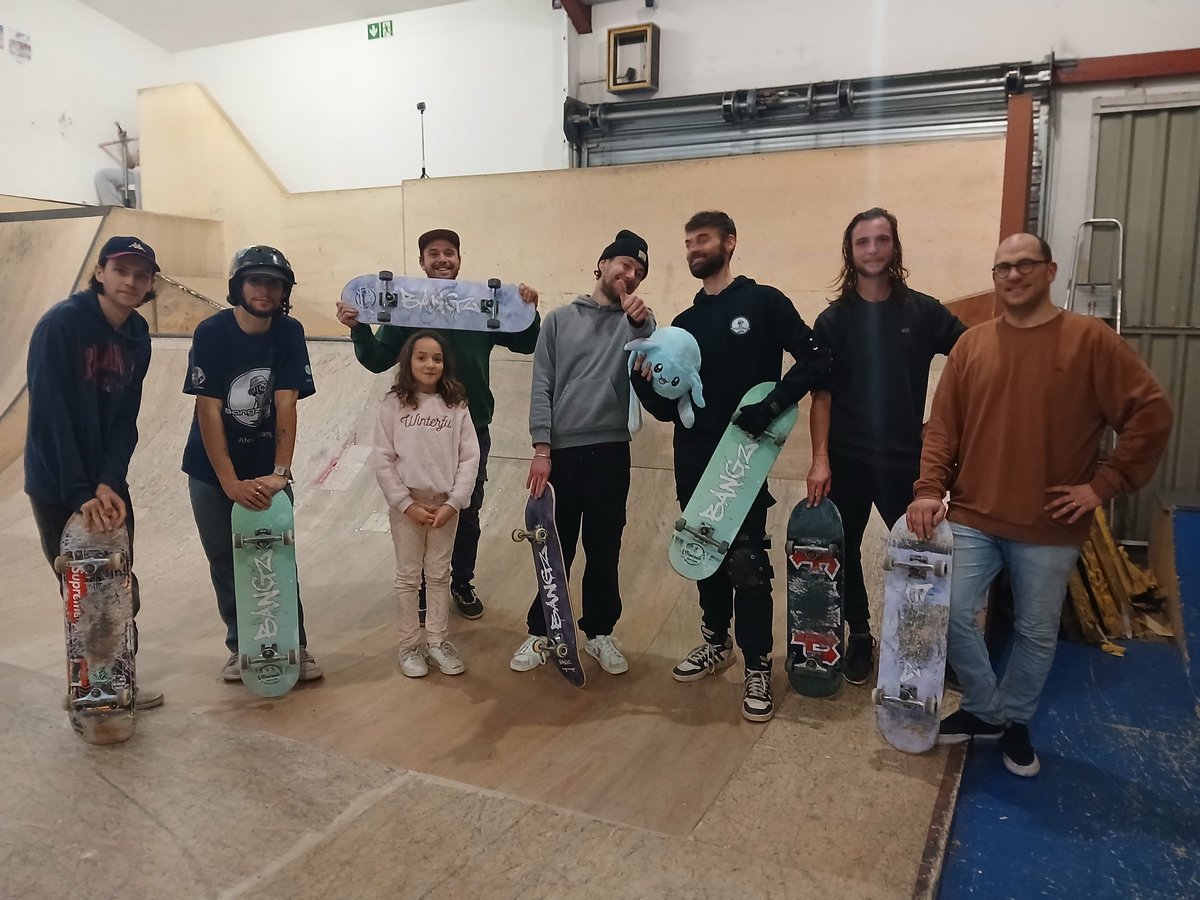 BangzBoard's tweet image. Happy Week End Bangzers!!!
The Bangz Team is working hard 📢💥🛹
Be ready....#SK823RN #Skateboard #skateboarding #Skatelife #SK8THEINFINITY #Sk8ordie