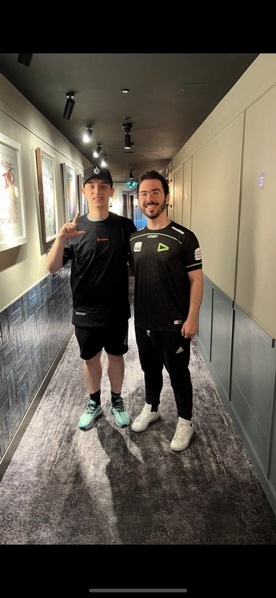 CapsDaily_'s tweet image. 