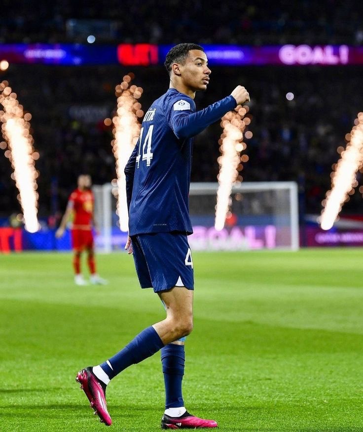 On avais pas la vision.

Je suis très content pour lui ! 👏🏽