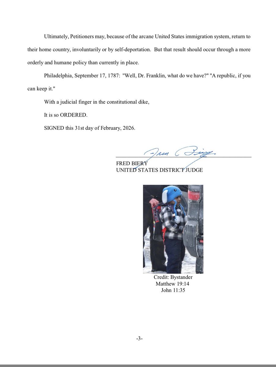 Bill Melugin tweet media