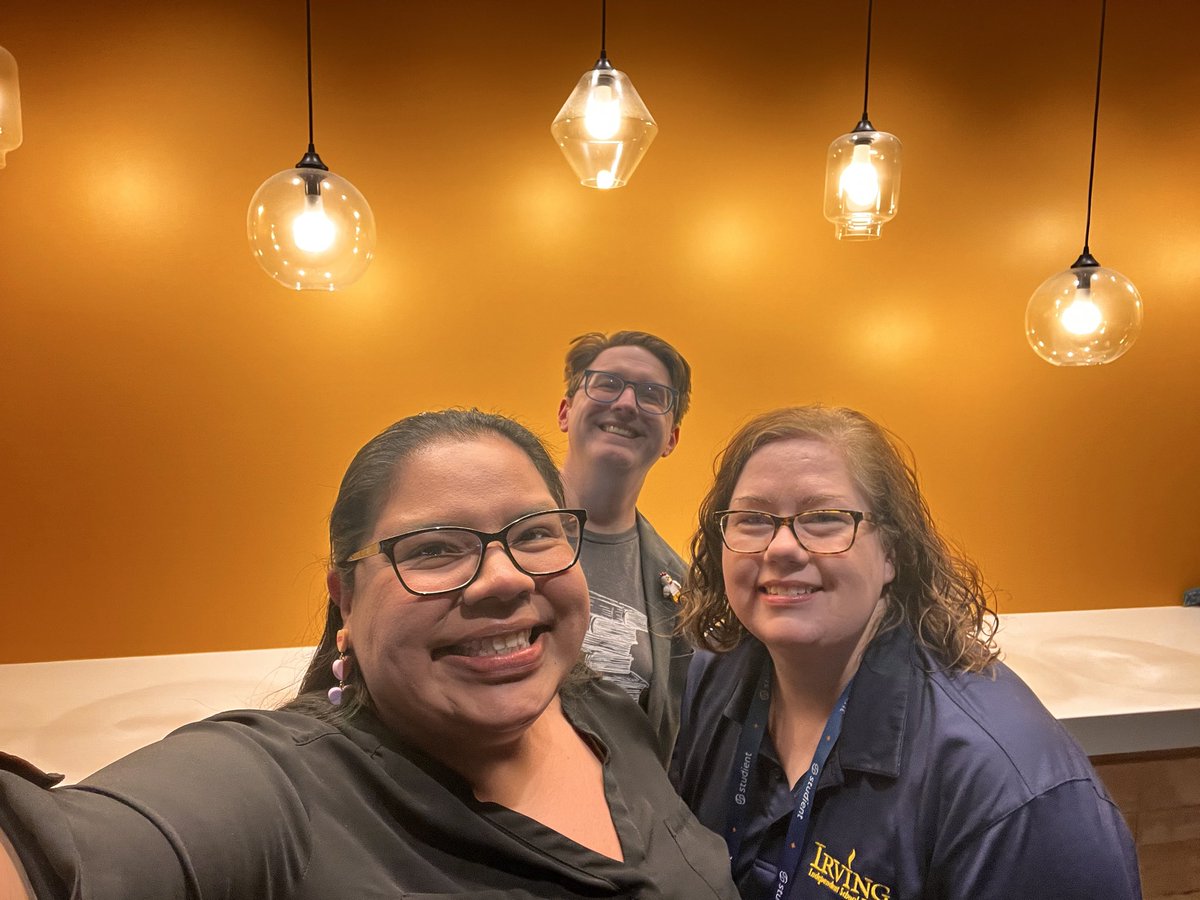 MrsHuber_DLC's tweet photo. Our @IISD_iLearn team has officially begun Day 1 of #TCEA and we could NOT be more excited! We cannot wait to bring back tips, tricks, and other BRIGHT 💡 ideas to support #TeamIrving https://t.co/dfcLzvuzI6