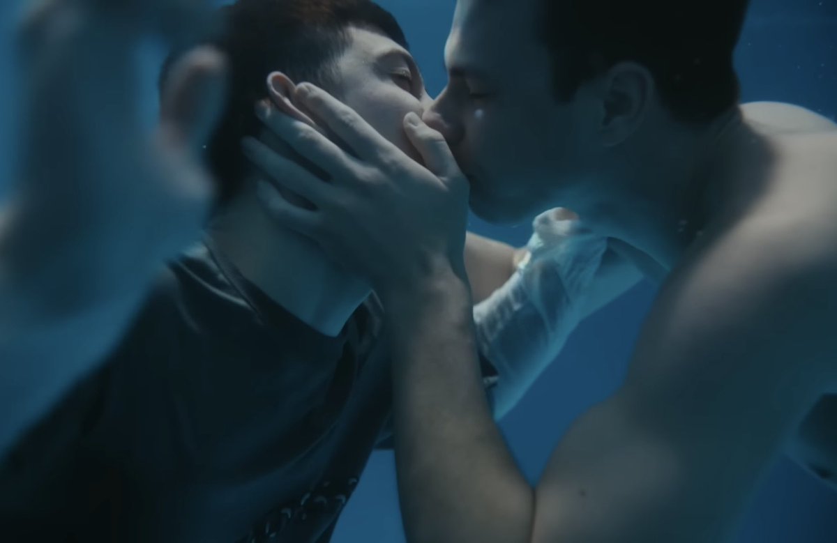 honeyandsin's tweet photo. just so unbelievably beautiful #sramhr https://t.co/4SZkOMMWN0