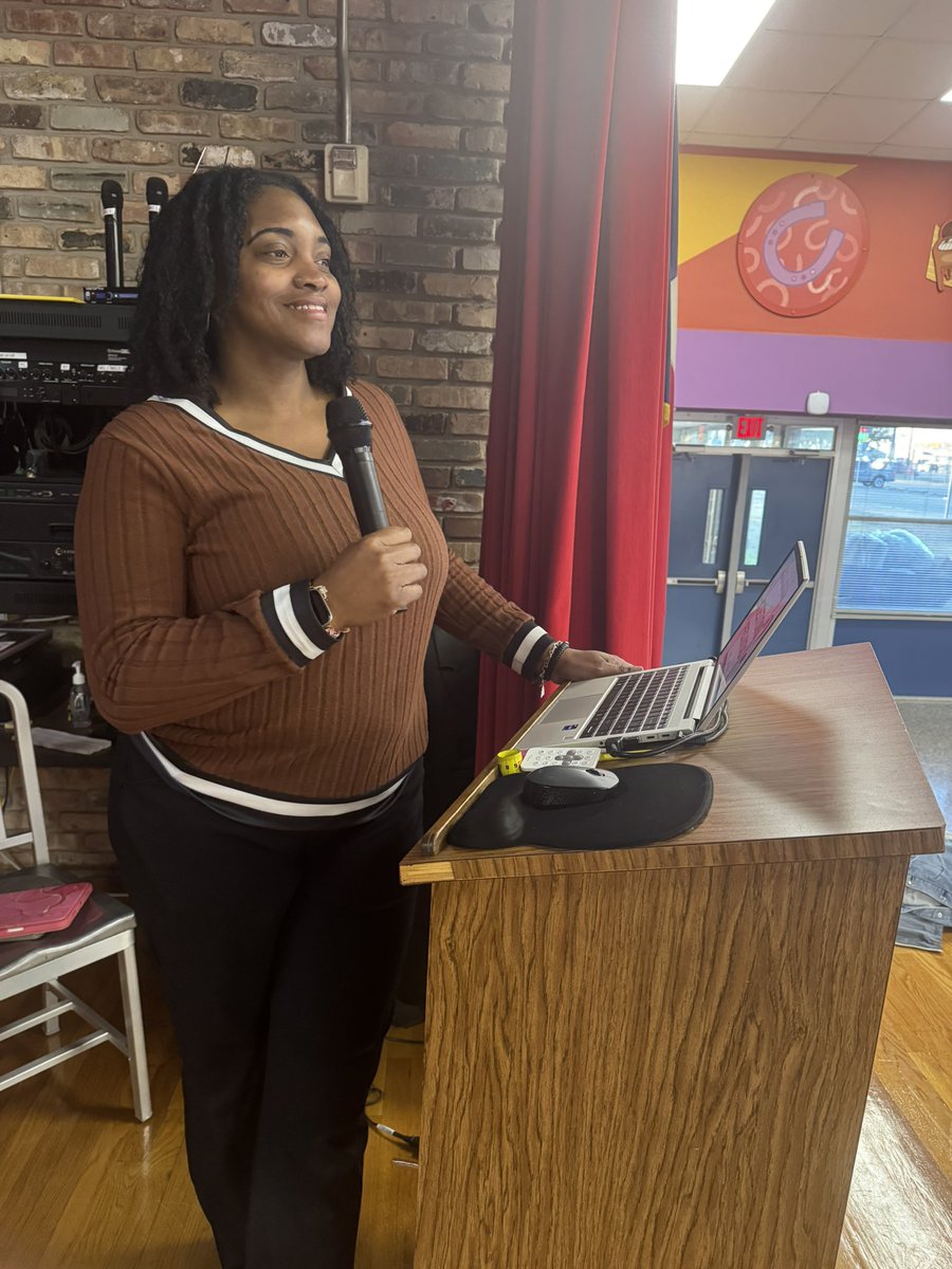 Mrs Hamlett tweet media