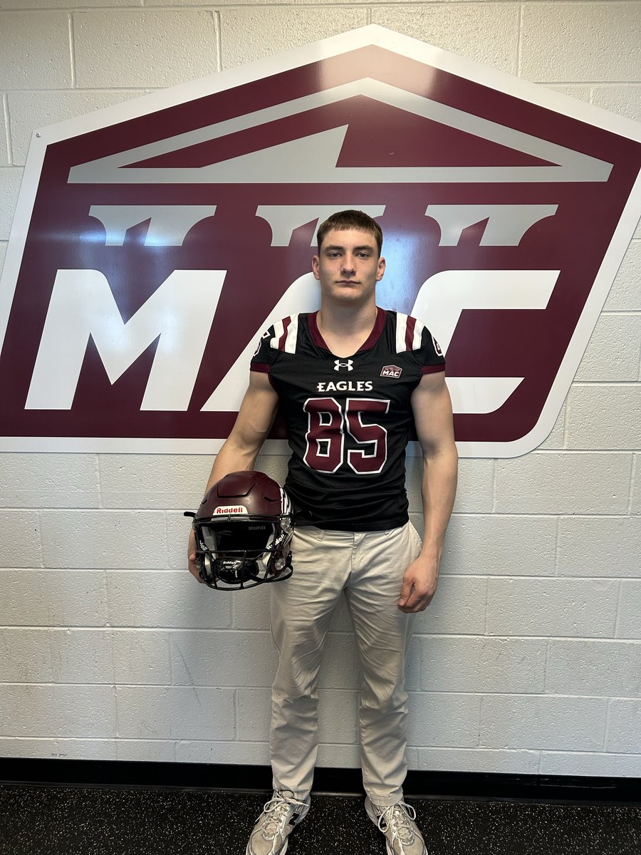 OwinGilbert's tweet photo. After a great conversation with @Coach_Crock and @CoachNateHinkle, I am honored to announce that I have received an offer to continue playing football for @EUEaglesFB. https://t.co/8Z3CCWC4LN