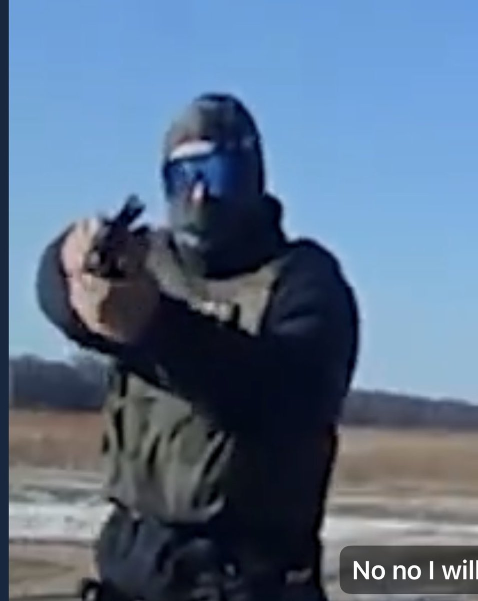 aravosis's tweet photo. There’s a video going around of ICE thugs pulling their weapons on an American woman for simply following them. I want you to check out how they’re holding their guns - sideways, in order to look “cool.” These guys apparently think they’re gang bangers. Could DHS be any more pathetic?