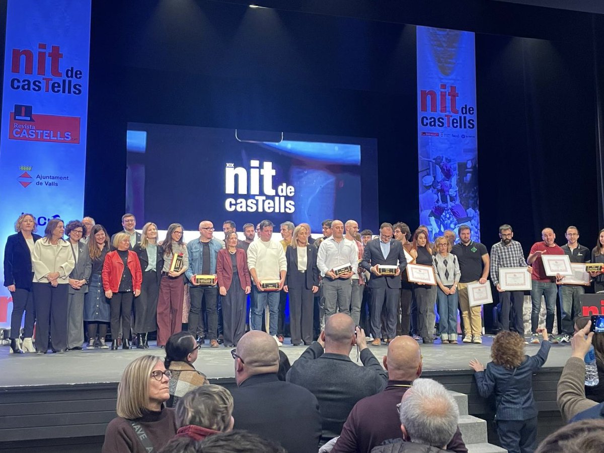 Colla Vella dels Xiquets de Valls tweet media