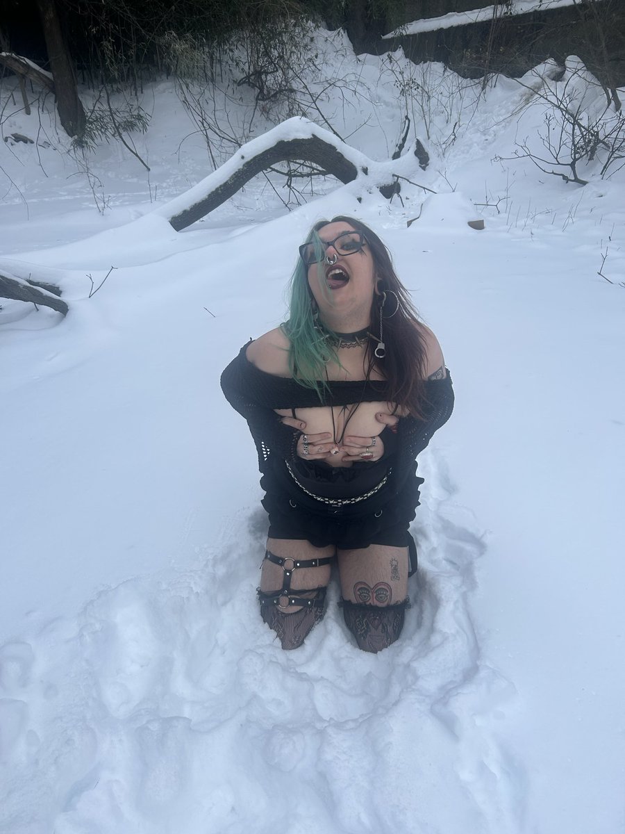 gothbbkat's tweet photo. nips were sooo cold 
#nipples #fat #goth #feeders #piggy #emo #nsfw https://t.co/7RW1WQzUZT