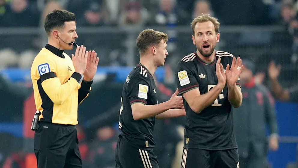 iMiaSanMia's tweet photo. Immediately after the final whistle, members of Bayern's coaching staff went to the referee's dressing room, surrounded Harm Osmers and argued with him. Harry Kane walked past shaking his head and was heard saying: "The worst I've ever met in football." - Although he didn't mention any names, it was clear he was referring to referee Osmers [@BILD]