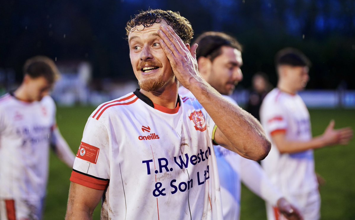 Match reaction from today’s <a href="/NorthernPremLge/">The Pitching In Northern Premier League</a> East Division contest between <a href="/LincolnUnited/">Lincoln United FC</a> and <a href="/OssettUnited/">Ossett United FC</a>.

Full set here- fb.me/edmayesphotogr…