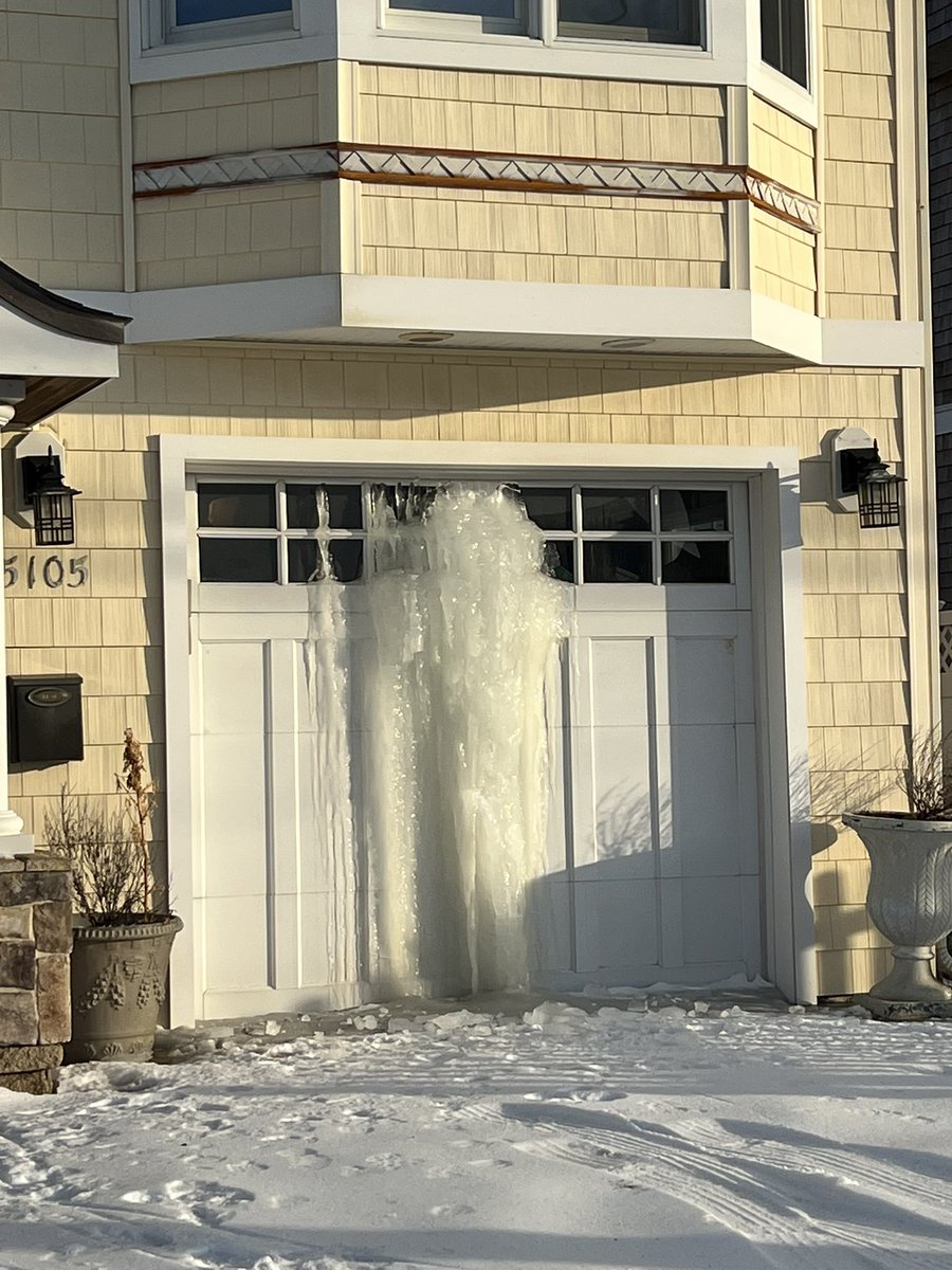 josephfdonahue's tweet image. Cold on #LBI