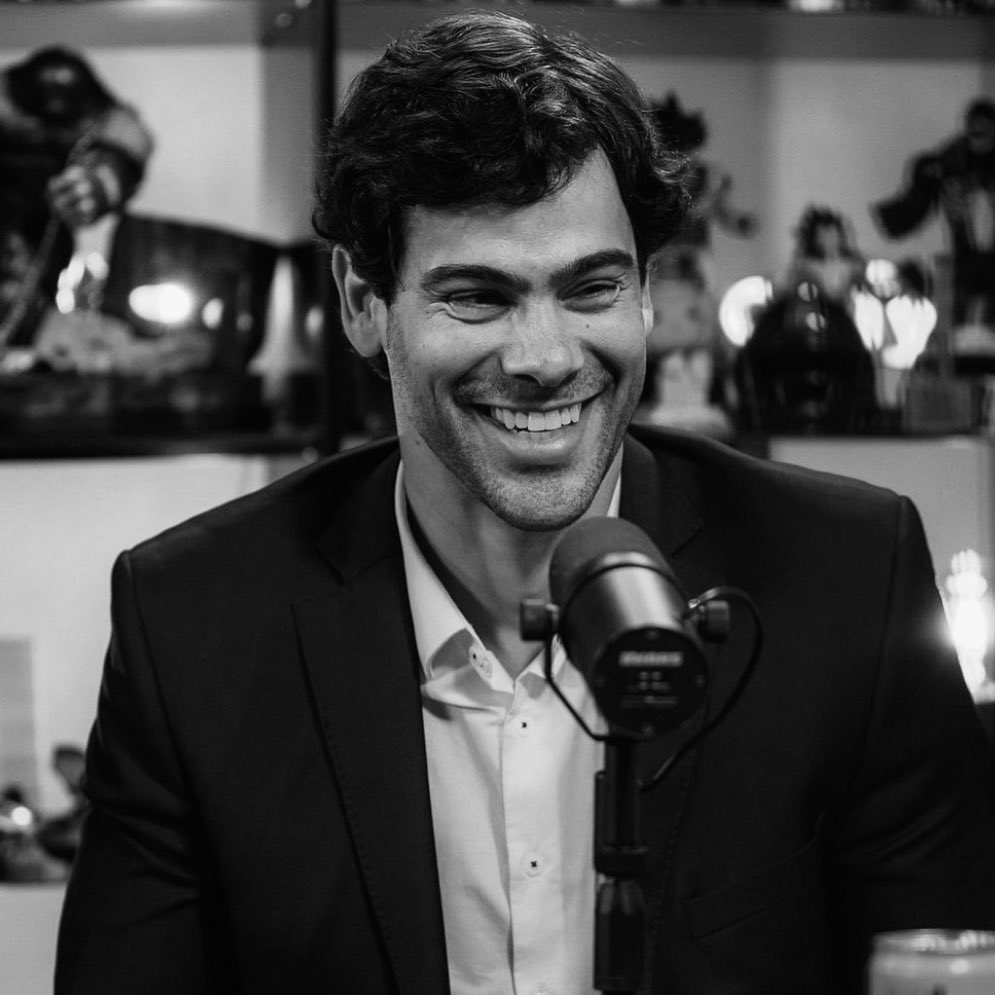 choquei's tweet image. 🚨AGORA: Polícia Federal (PF) suspende novas gravações de “Aeroporto – Área Restrita” em todo o país, alegando que a presença de equipes de filmagem é incompatível com as normas das Áreas Restritas de Segurança dos aeroportos e viola regras da ANAC.