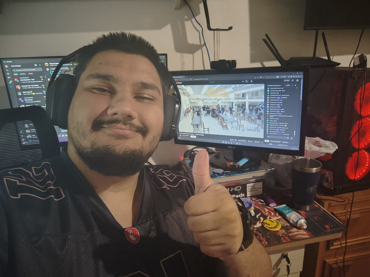 SolidNG21's tweet photo. Assistindo o último BH com a camisa da 13 dominate (melhor time) bora que é Br campeão #fabrio 
(Infelizmente n deu pra ir jogar 😭😭) https://t.co/f0of21vDxs