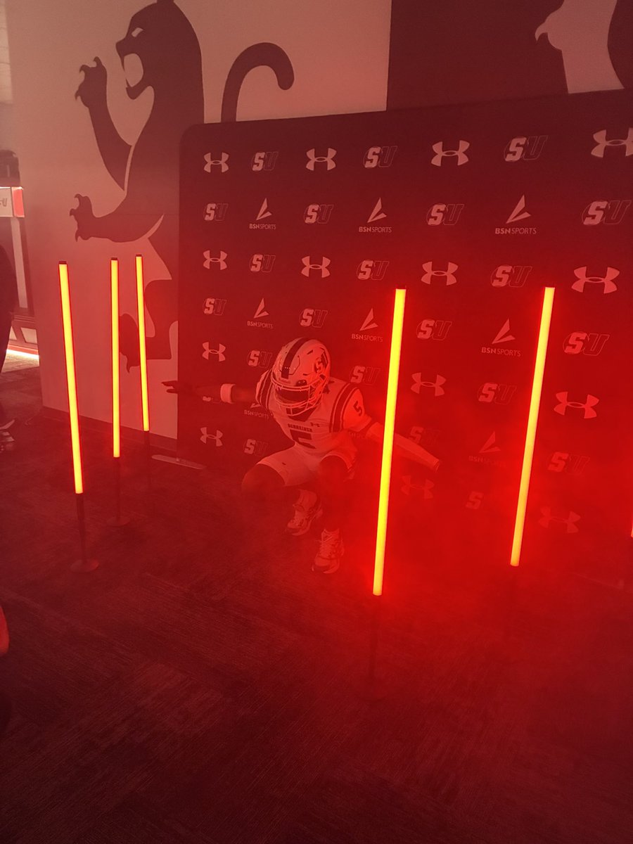Jaii1kk's tweet photo. Had a Excellent time on my Official Visit, Meeting Head Coach @coachkeithallen And Furthering My Knowledge About @SchreinerFB @CoachLeatherman https://t.co/9X4okFDK37
