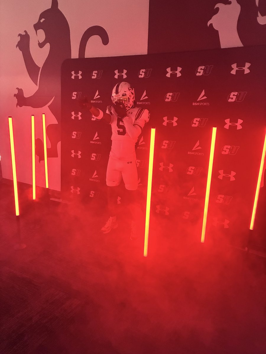 Jaii1kk's tweet photo. Had a Excellent time on my Official Visit, Meeting Head Coach @coachkeithallen And Furthering My Knowledge About @SchreinerFB @CoachLeatherman https://t.co/9X4okFDK37