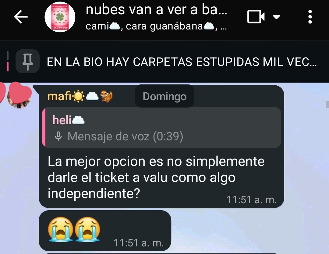 straucherrie's tweet photo. ahí esta, realmente no tengo pq haver esto pero yo soy la que esta me ek contra de los revendedores y me caga q hablen con el culo creyéndose sabelotodos https://t.co/JvTK7J5ihk