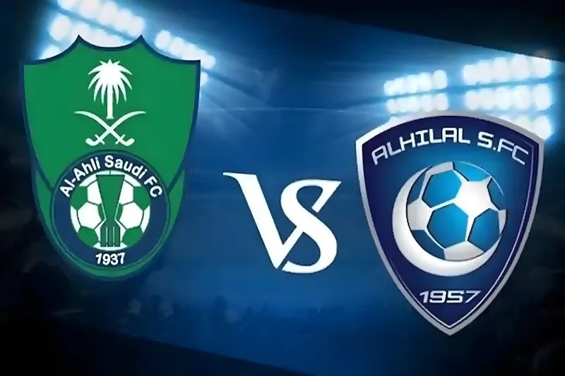 FfarisNM's tweet photo. بدأت أخاف من مباراة الهلال…
وليس لأن الهلال قوي — بالعكس — بل لأن الأهلي قوي جدًا حاليًا.

المقلق بالنسبة لي أن الترشيحات تميل للأهلي:
•الهلال قادم من تعادلين
•الأهلي قادم من سلسلة انتصارات
وهذا النوع من الترشيحات غير مريح نهائيًا

أتمنى:
•الجهاز الفني
•واللاعبين
•والجمهور

يعرفون أن الترشيحات لا تلعب المباريات، وأنها غالبًا تكون فخ.

الهلال:
•فريق قوي
•مدربه عالمي، براغماتي
•يلعب بأكثر من أسلوب
•ويغير فكره داخل المباراة
مدرب عالمي و من النخبة باختصار

و ايضا بدون نية تشكيك مني لكن:
•الأهلي تاريخيًا يعاني من تحكيم غير مثالي
•ممكن تقدم مباراة كبيرة
•وتخسر بلقطة أو قرار غريب من الحكم و الفار

لهذا المباراة:
•صعبة
•معقدة
•وتحتاج احترام كامل للخصم

أتمنى من الجمهور:
•لا يبالغ في التفاؤل
•ولا يتعامل معها كـ مباراة لقب

هي ثلاث نقاط فقط:
•الفوز؟ امتياز رائع
•التعثر؟ ليس نهاية الطريق
•لا فوز ولا خسارة تحسم الدوري

الهدوء… التركيز… والواقعية
هي أهم شيء في هذه المرحلة.