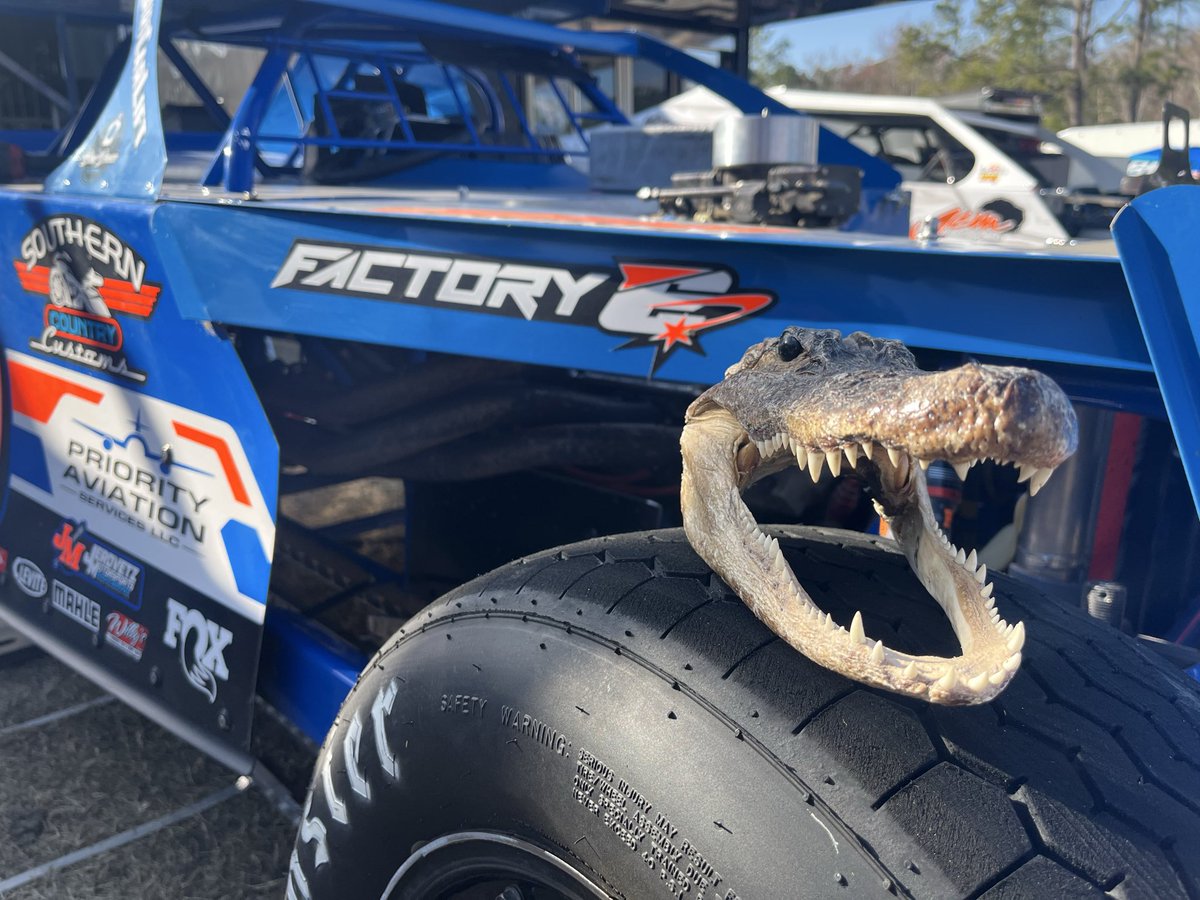 JDove_Phenom's tweet photo. Kenny Wallace will be chasing one of these ๐ tonight after a strong 4th and 3rd place result here at the fastest 1/2 mile. Can Herman get it done tonight? Tune into @dirtvision to find out!
#EliteChassis #VolusiaSpeedway https://t.co/SYK0EJvkrY