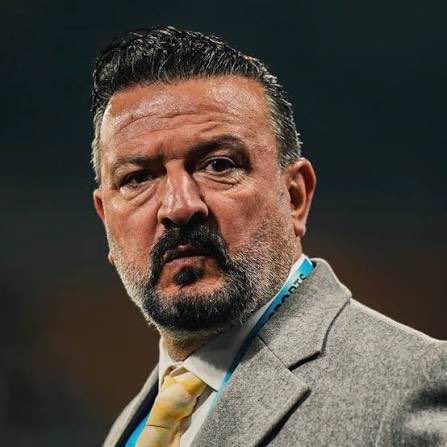 Allahın karslısı ne bekliyorsunuz zaten…

#DevinÖzekİstifa
#sadettinsaranistifa 
Lookman kante