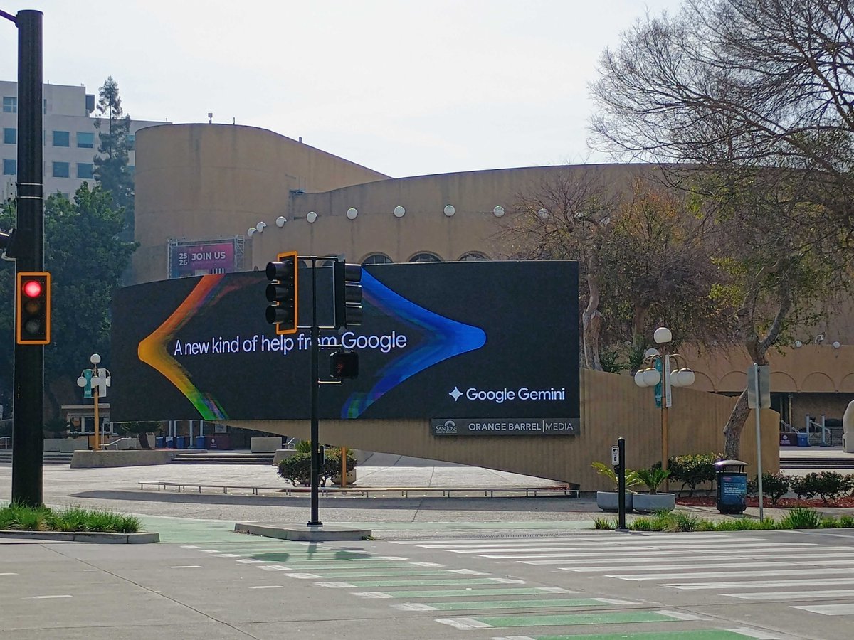 BillboardsNo's tweet photo. With new #digitalbillboards &amp; now giant static billboards all over buildings, #SanJose leaders have sold-out downtown. They cater to outside interests and visitors and forget that residents who live here and support downtown 24/7/365 are really what make a great City. @sjeconomy https://t.co/fctGosiTz5