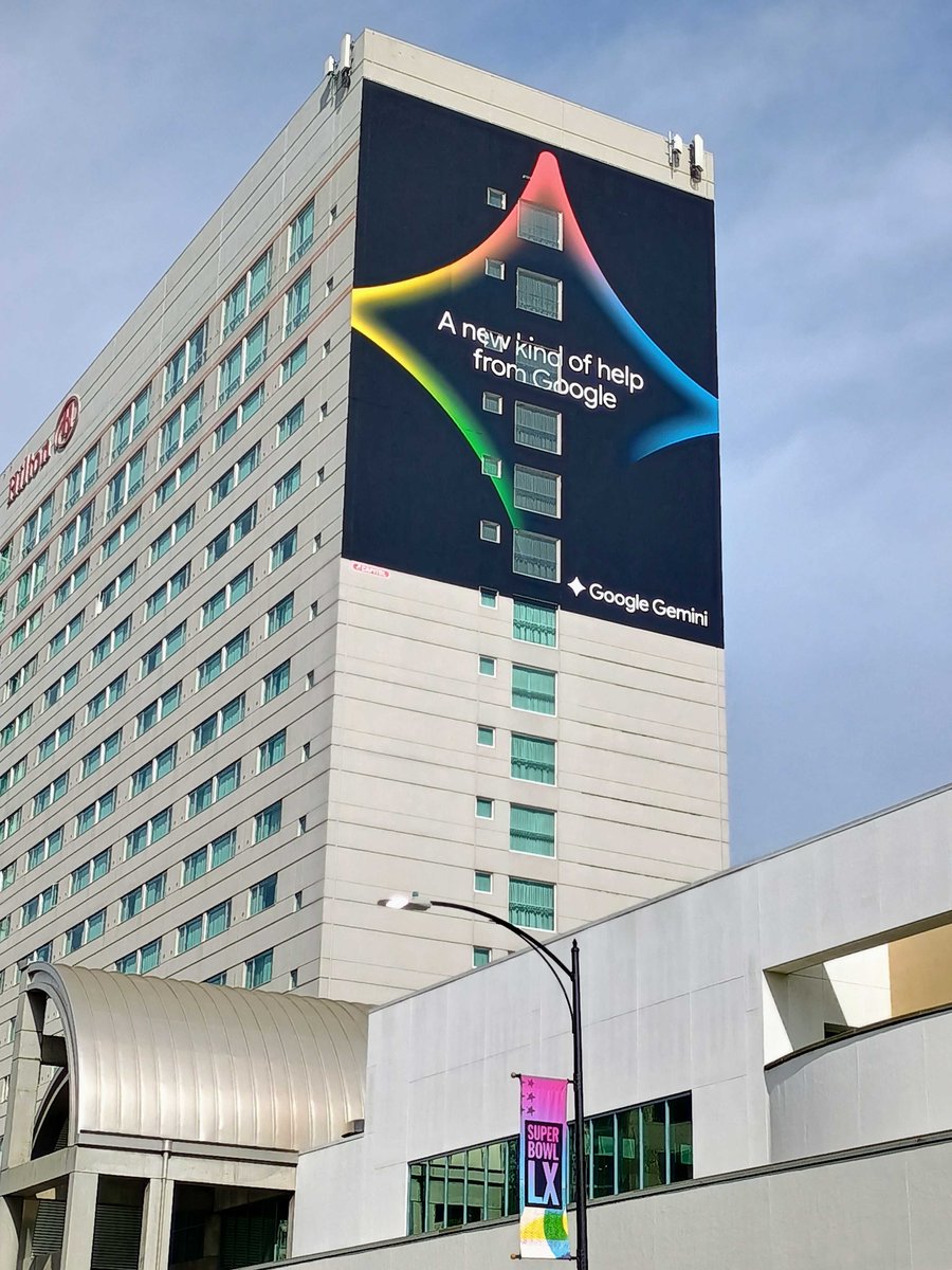 BillboardsNo's tweet photo. With new #digitalbillboards &amp; now giant static billboards all over buildings, #SanJose leaders have sold-out downtown. They cater to outside interests and visitors and forget that residents who live here and support downtown 24/7/365 are really what make a great City. @sjeconomy https://t.co/fctGosiTz5