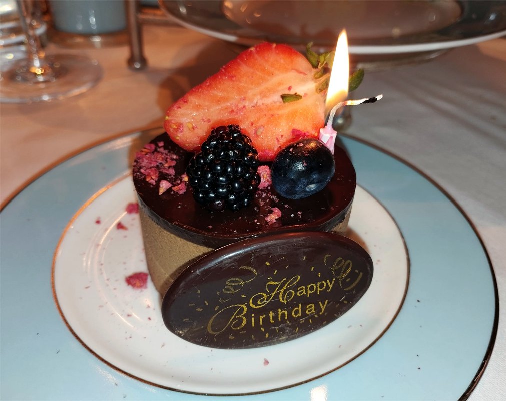 TeaTimeinDublin's tweet photo. Grateful beyond words for the #love of family and friends who turned my 50th into a month-long #celebration. Today’s #afternoontea at @WestburyDublin was pure magic. 
As I blew out the candle, I wished only for #health and #serenity. 
Thank you! ❤️ 

#birthday #tea #saturdayvibes https://t.co/khBBpA6EDE