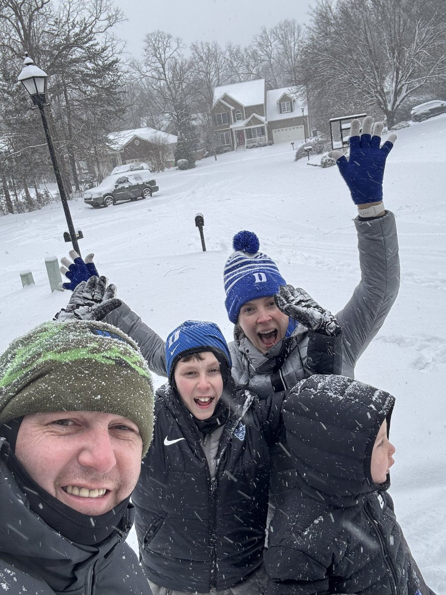 wpickell's tweet photo. Snow Day!!!! https://t.co/KaygtUtLzu