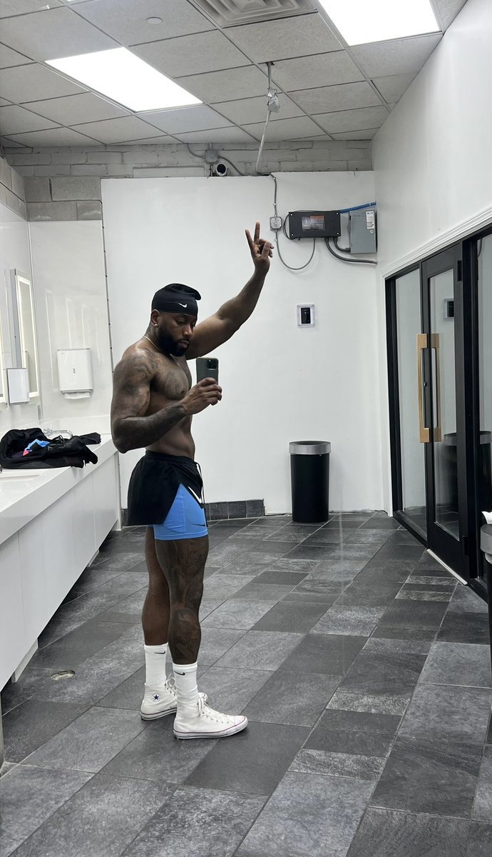 Darius Lovehall tweet media