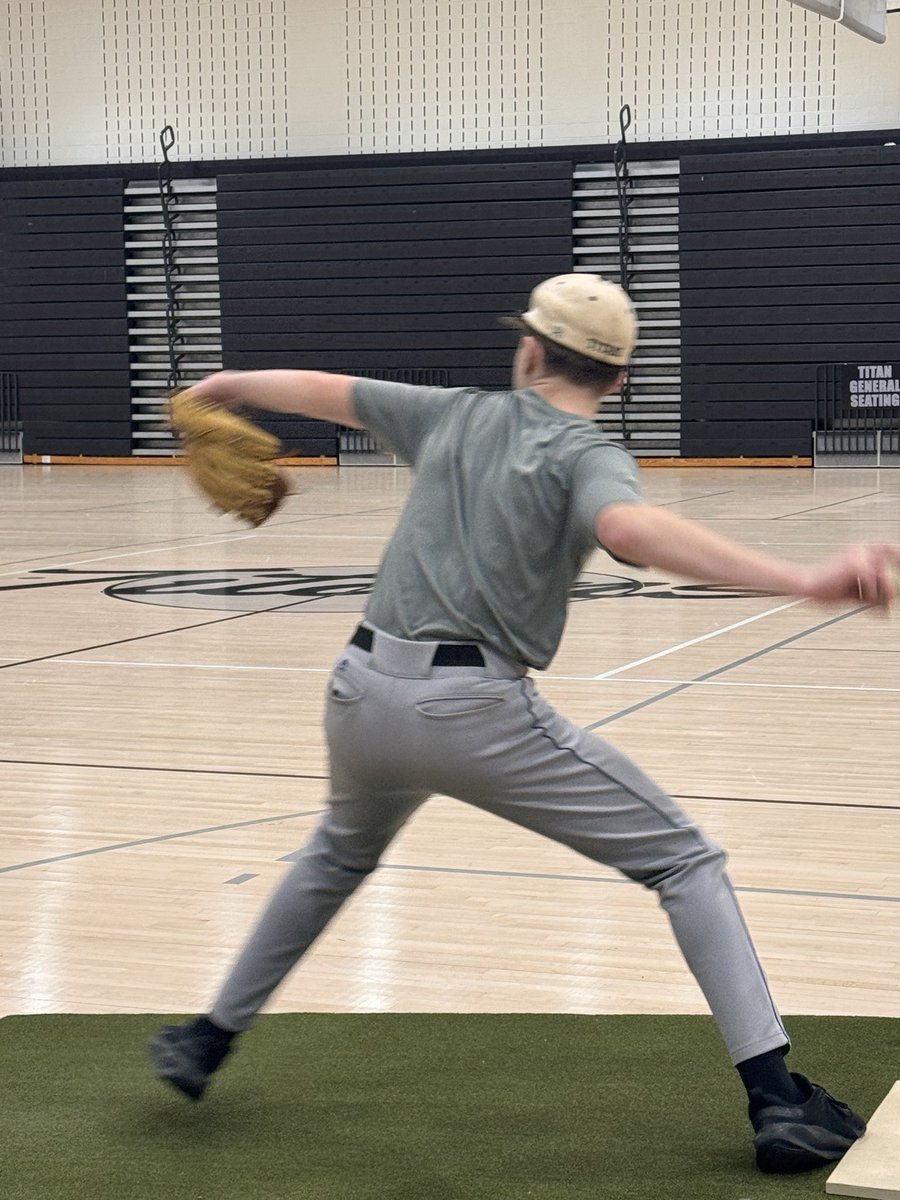 DHS Titan Baseball tweet media