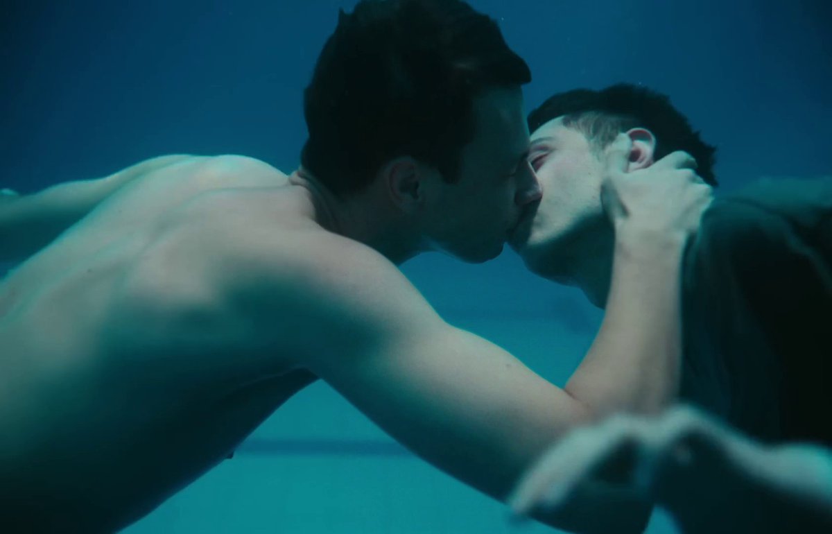 just stunning hang it in the louvre