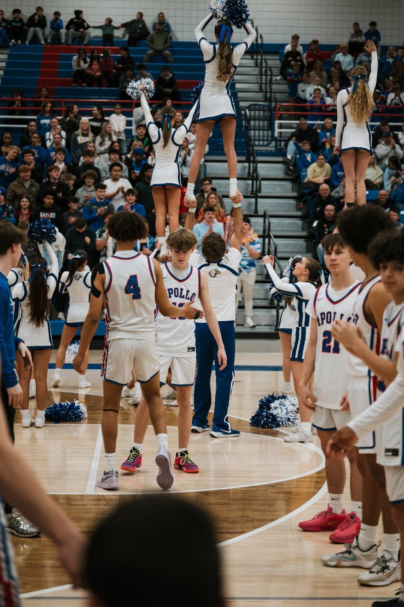 AHSEaglesBBall's tweet photo. Join us in honoring our lone senior this year, Kayden Green! 
📍Eagle Arena (Senior Night)
🆚Glasgow Co.
⌚️5:30 pm 
#teAm2280
#JOY
#BlueGuys
@AthleticsApollo 
@AHSEagles2280 https://t.co/VrdKJhvL3C