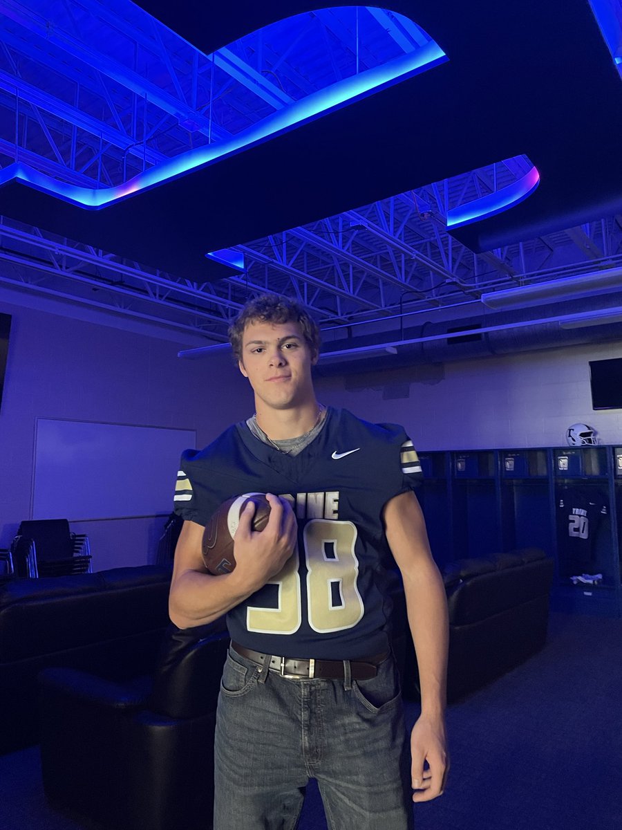 RyanClay_8's tweet photo. After a great visit, I’m blessed to receive an offer from Trine University. Thank you @CoachMattKeith &amp; @CoachAbbs For having me out.

@EagleHighlights @CoachAaronMetz https://t.co/YKqKOssGe8