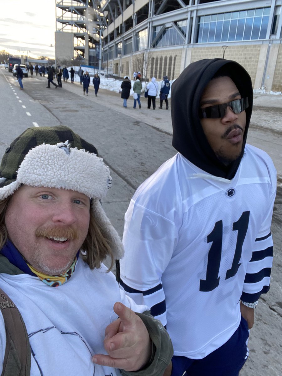 Górski Lion tweet media