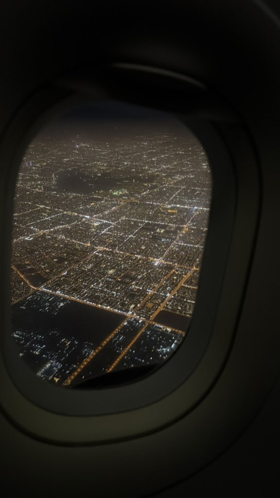 كل أبوابي توصلني لباب
باب قلبك افتحه الله يهاديك

والريااااض درت إني أبيك!