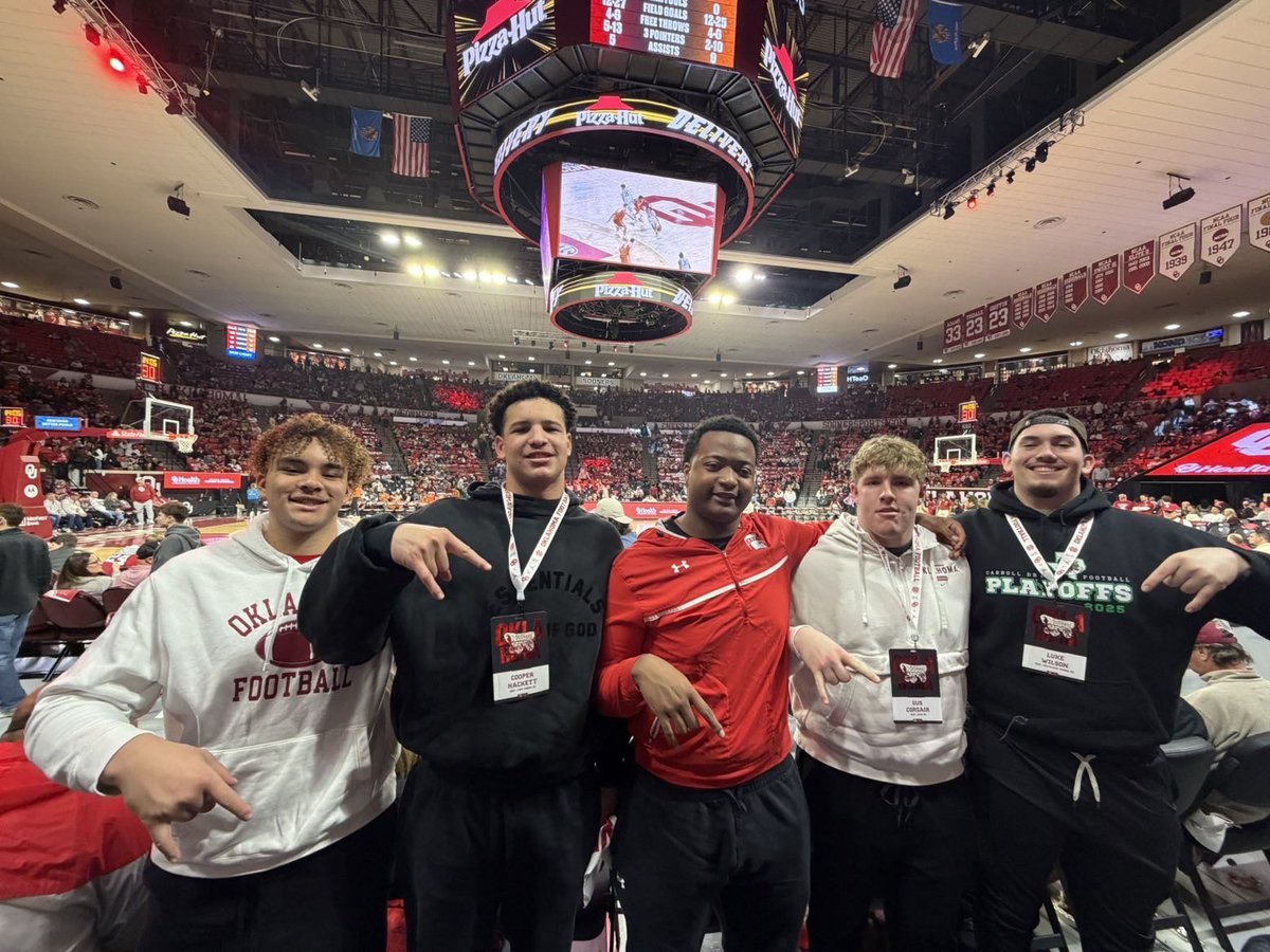 Luke_Wilson74's tweet photo. Had a great time catching up with the guys and watching some film today in Norman. Boomer! 
@CooperHackett65 @KaedenPenny13 @gus_corsair @GavinWilson2477 @OU_CoachB @CoachVenables https://t.co/7WksnfC5Z0