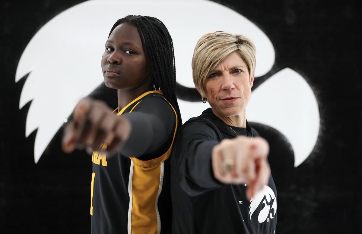 E J 🏀 tweet media