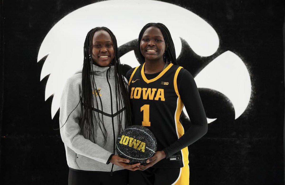 E J 🏀 tweet media