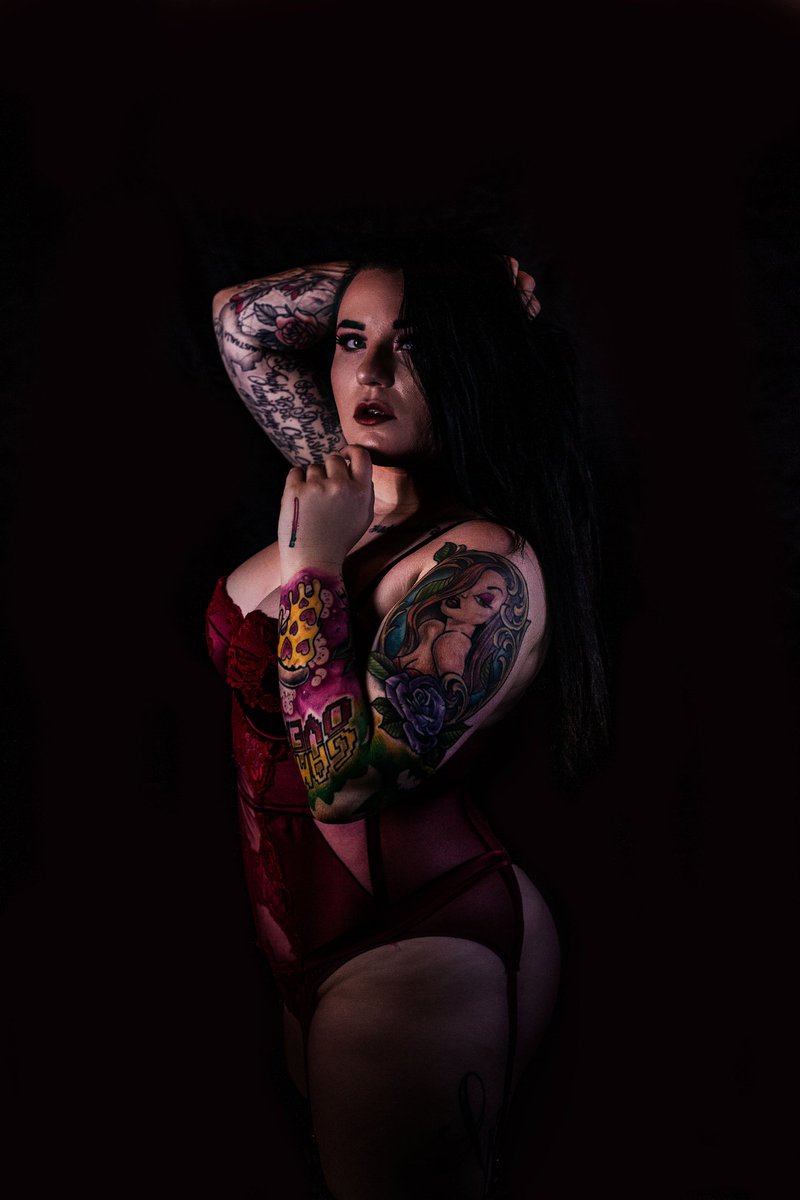 📸 - <a href="/lazstone_artist/">Laz stone</a>