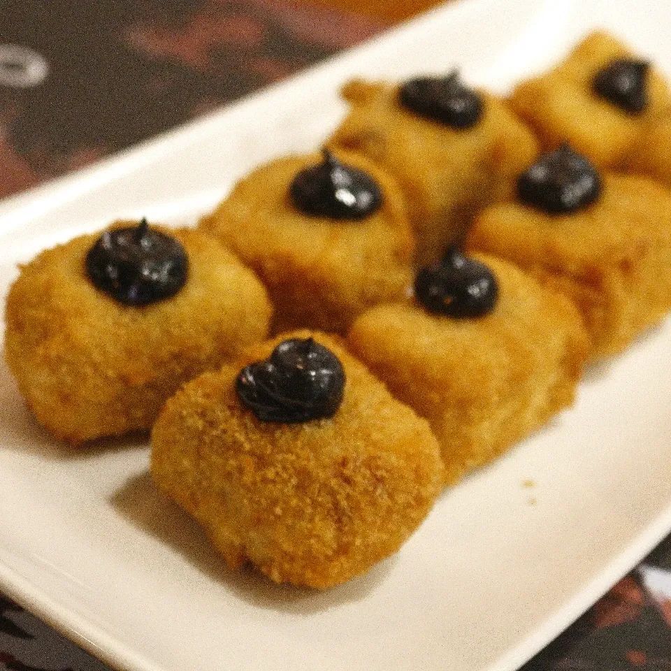 💬 Croquetas de pulpo y alioli de calamar.
Jornadas del Pulpo del Calecho.
Ven, pruébalas y entiende por qué el pulpo aquí sabe a tradición… con un giro muy nuestro.

📍 plaza San Martín n ° 9, León.
Reservas al ☎️ : 987 254 287.
.
.
#elcalecholeon #leonesp #barriohumedo #pulpo