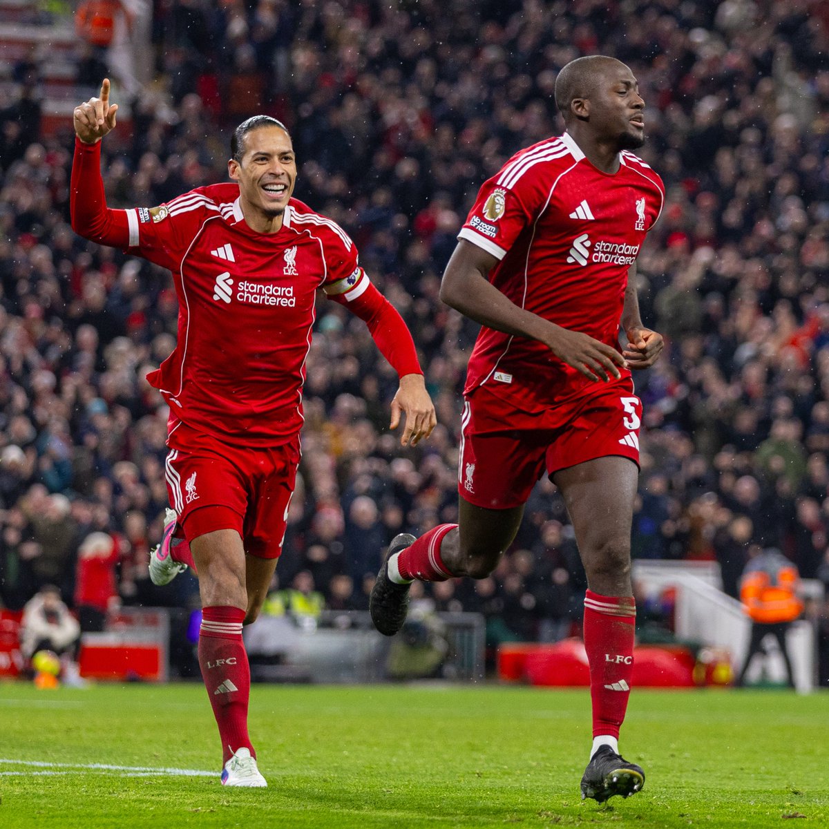 TheAnfieldWrap's tweet photo. Ibouuuu 😎 https://t.co/dofiYkpV40