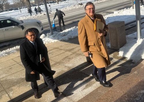 #Opinión La secretaría de Economía se pone de “tapete” |on EUA | Por Arturo Huerta González zurl.co/XN1Tz