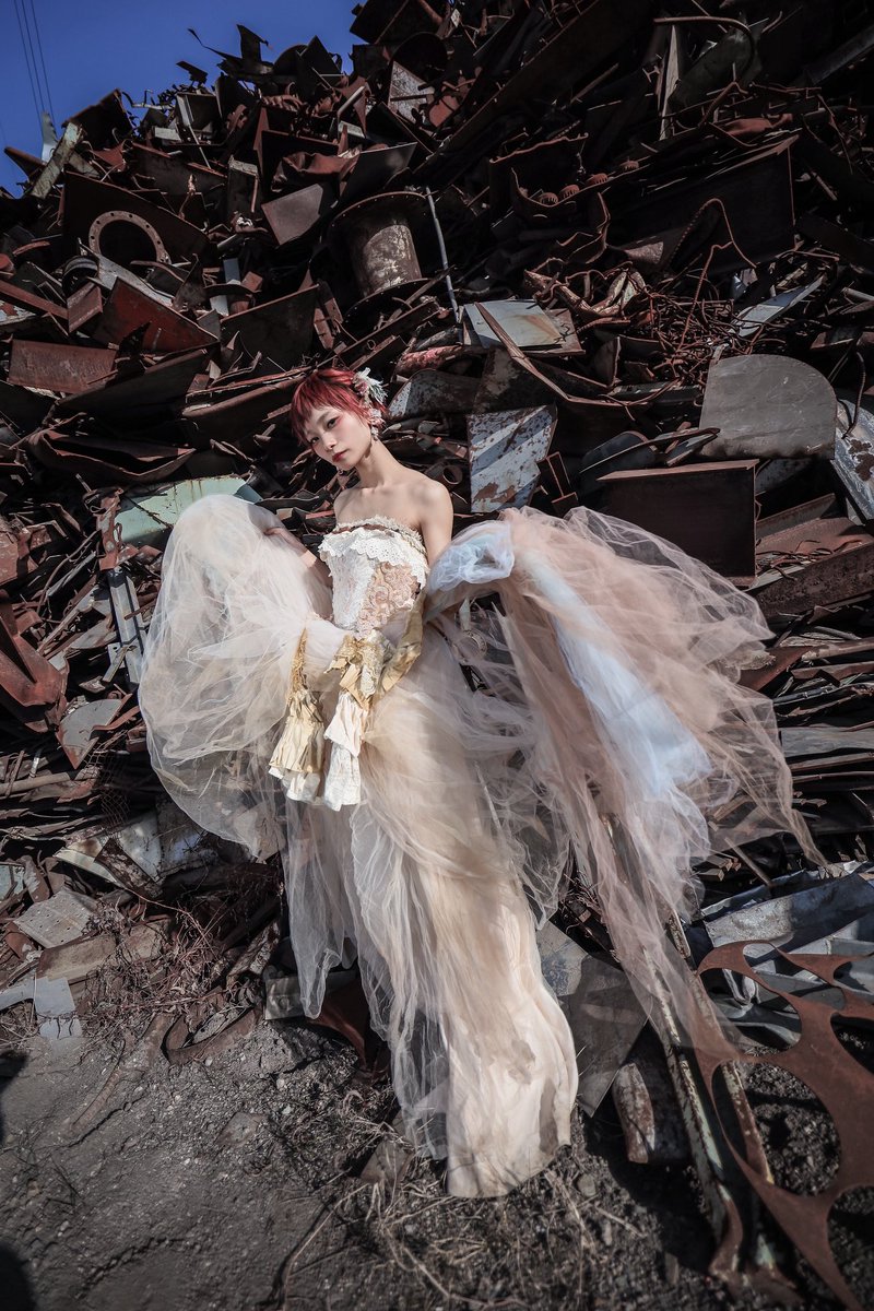 また作れてしまうから自分で作ったドレス
自分が一番大切にしてない説ある…
一回着たら飽きてしまうのね…

それなのに
星川さんはコンセプトやモデルさんを変えてドレスを使ってくれる😭
ありがたい😭
📸<a href="/azy_photo/">星川陽二</a>