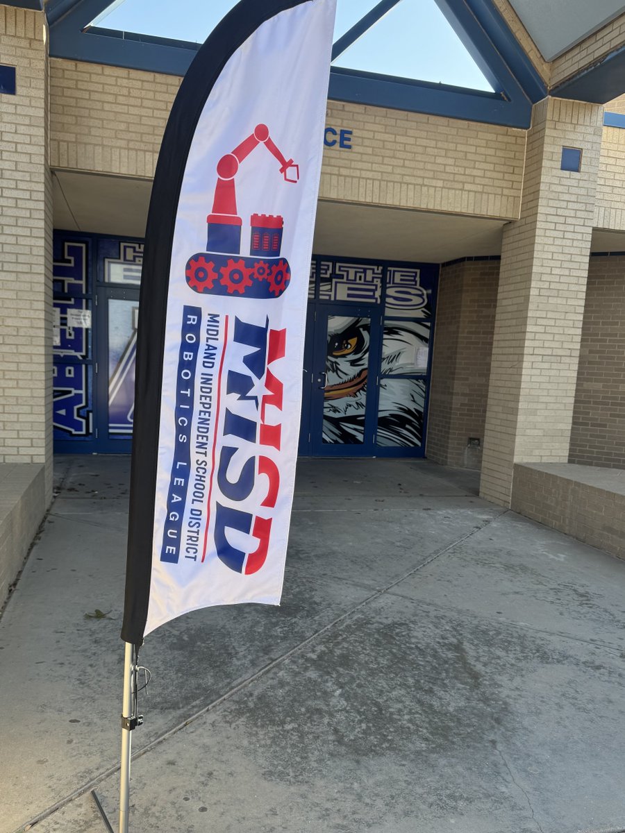 DrSDHoward's tweet image. We are proud to offer opportunities like robotics for our ⁦@Midland_ISD⁩ students in all grade levels at every school - that’s part of our work in the #StudentExperience. Today they competed at ⁦@AbellEagles⁩!