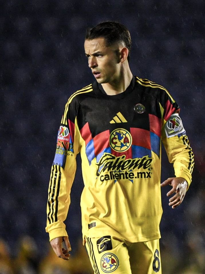 Línea Azulcrema 🦅 tweet media