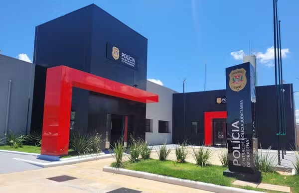 g1bauru's tweet photo. 🚨 Crime em Sorocaba
Procurado pela Justiça por violência doméstica é preso após ir à delegacia registrar extravio de RG
https://t.co/n5hR0VddTK #g1 #dracena https://t.co/2TFJBHjBVK
