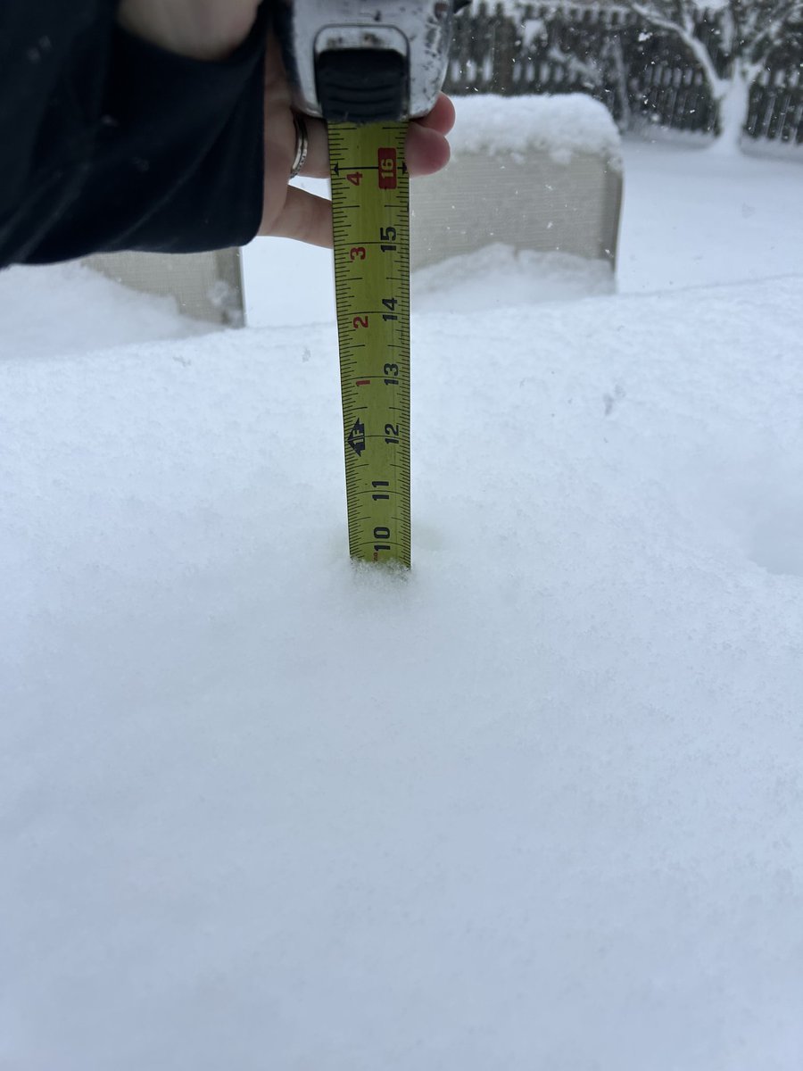 M_411_'s tweet photo. @wxbrad 4pm, 10 inches, Charlotte,  near Cabarus line, near Concord Mills. https://t.co/bb54vmm1HN