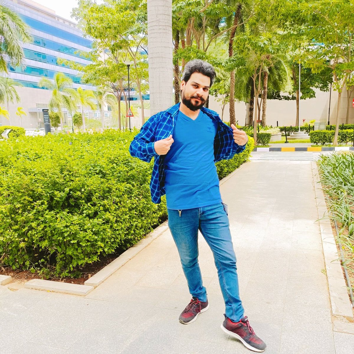 itrealme4's tweet image. Keeping it real, keeping it simple.” ✨
#RealStyle #SimpleVibes #Itsshekharvlog #CasualMenswear #LifestyleIndia